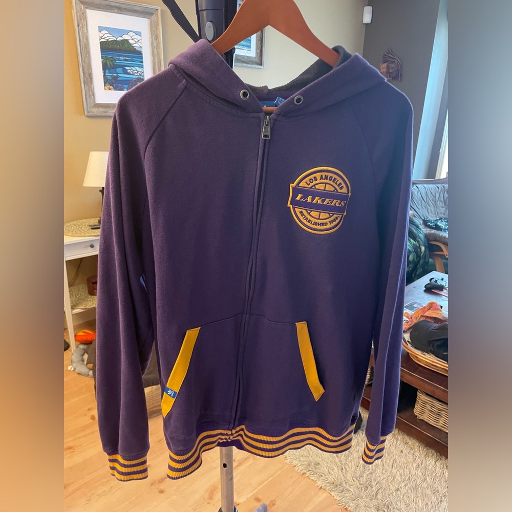Adidas Lakers hoodie size XL
